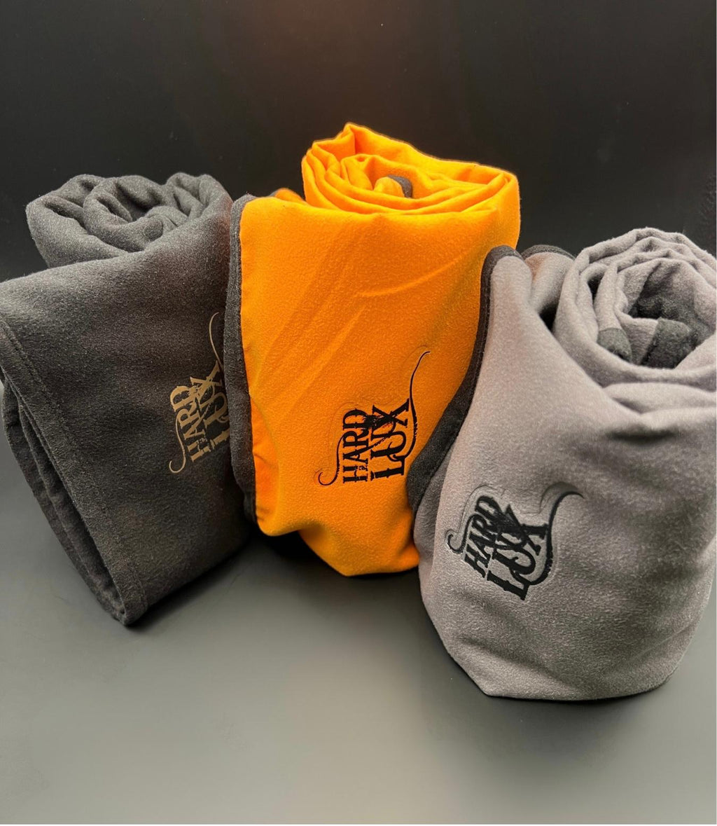 Gray fitness/sport towel with integrated magnetic strip and carry bag, 90*160