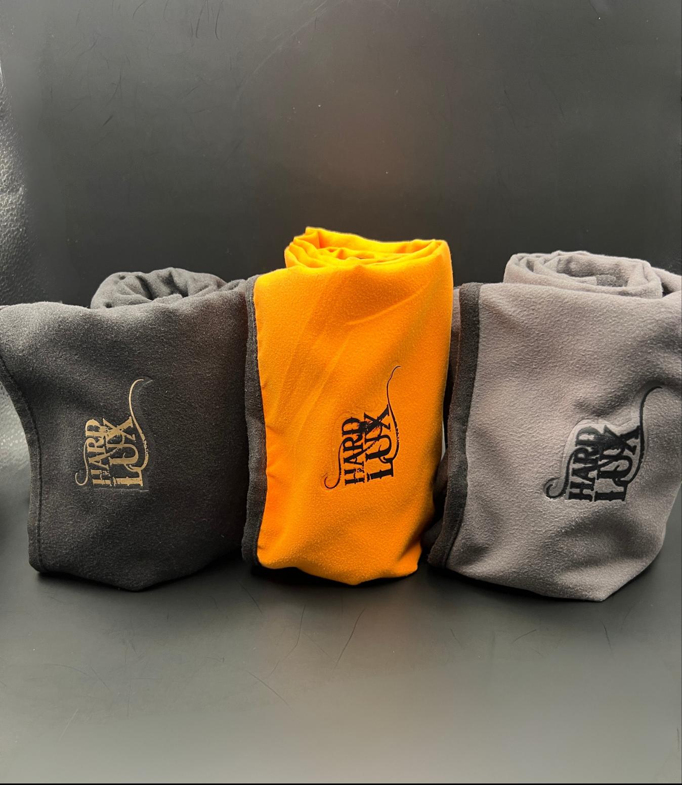 Black sport towel with integrated magnetic strip and carry bag, High-performance Gym gear, 50*90