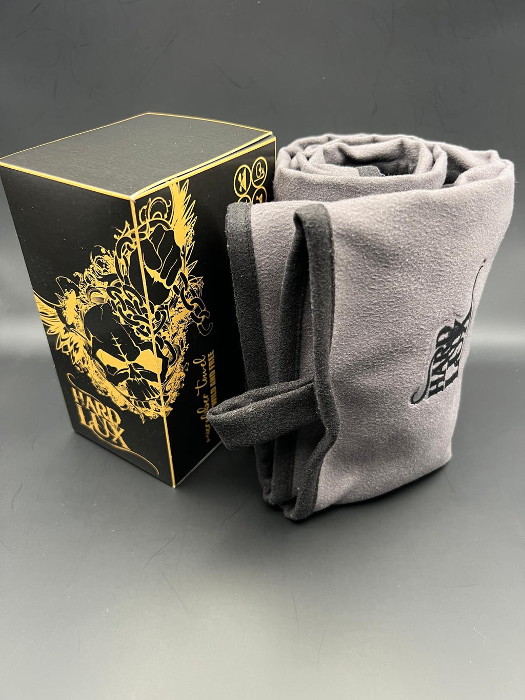 Gray fitness/sport towel with integrated magnetic strip and carry bag, 90*160