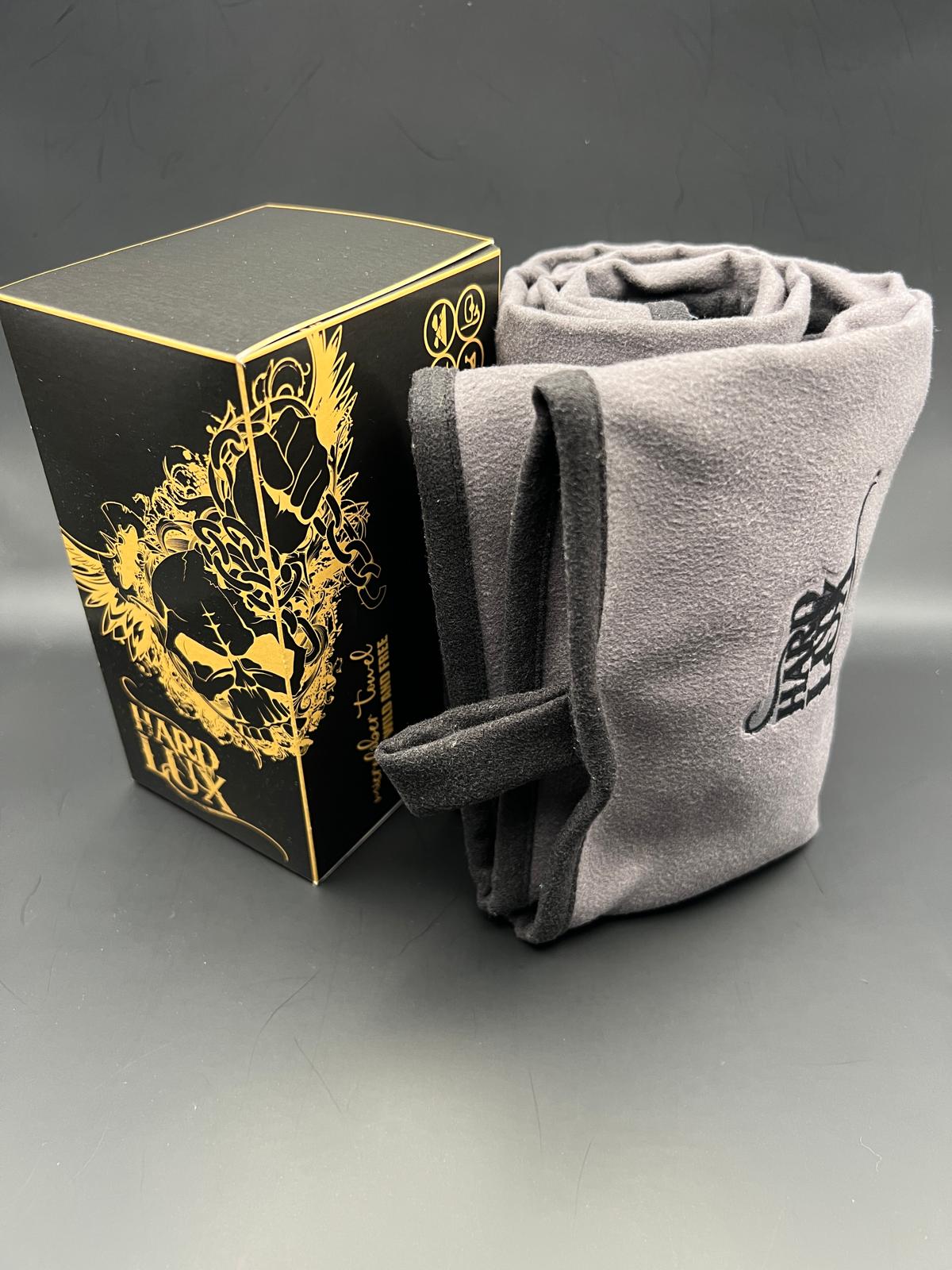 Gray fitness/sport towel with integrated magnetic strip and carry bag, 90*160