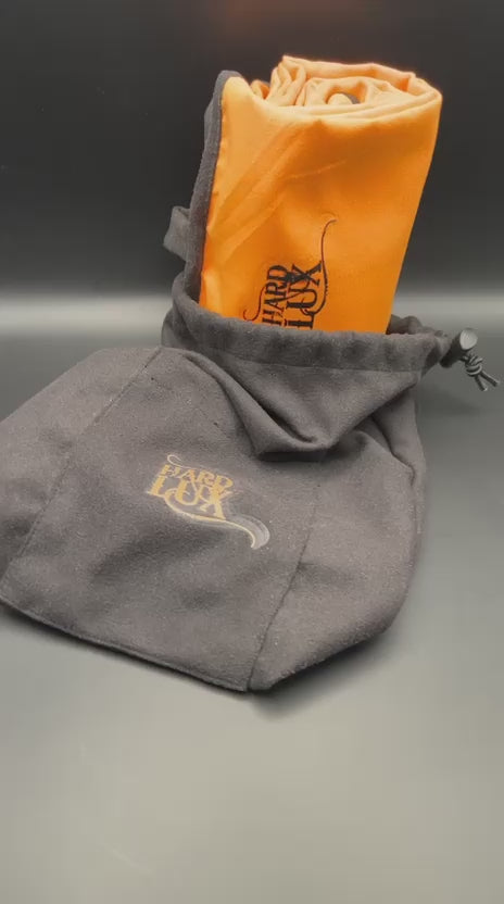 Black microfiber towel with integrated magnetic strip, 50*90